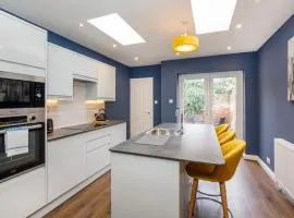 Falklands street City centre House-Free Parking