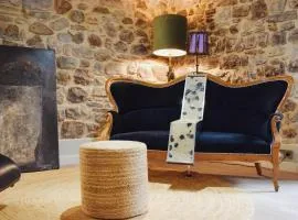 Kel Domènech Luxury Apartment for Art Lover