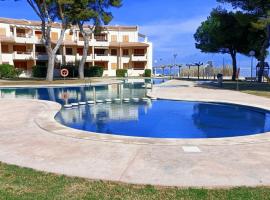 2 bedrooms apartement at Alcanar 100 m away from the beach with shared pool and furnished terrace, huoneisto kohteessa Alcanar