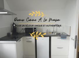 Bienvenue à Saint Julien De Vouvantes - Dormir Comme A La Maison, hótel með bílastæði 