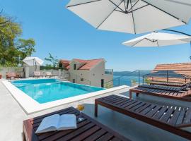XXL Villa Vista - Heated Pool, hotel sa bazenima u gradu Lokva Rogoznica