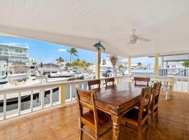 Oleander Hideaway Waterfront Home, hotel in Tavernier