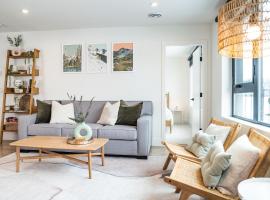 Adanac by Revelstoke Vacations, hotel in Revelstoke