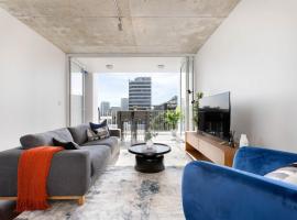 The Chromatic Apartments by Urban Rest, pet-friendly hotel in Sydney