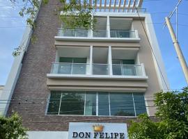 Hotel Don Felipe, hotel u gradu Rioača