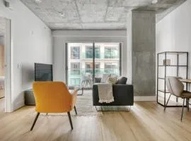 Downtown 1BR w Pool Gym WD nr Staples Center LAX-542