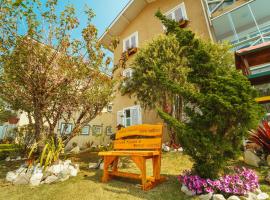 Apartamento Sobre as Nuvens, hotell sihtkohas Campos do Jordão huviväärsuse Boa Vista Palace lähedal