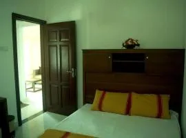 2 AC Bed Rooms apartment at Mount Lavinia beach