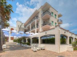 Blu Mare Apartments, hotel en Pietra Ligure