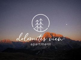 dolomites view apartment، شقة في راسون دي سوبرا