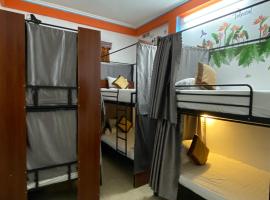 Alex Hostel, hostel in Ha Long