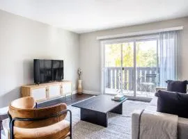 Sunnyvale 1BR w Gym Pool Easy Freeway Access SFO-386