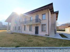 Winter Spring Summer Apartments, hotel em Mergozzo