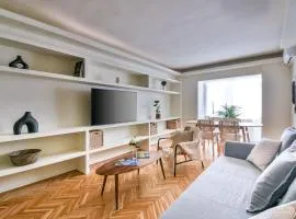 Unirii Center Apartments by Olala Homes