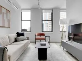 Loop 1BR w Gym Roof Lounge same block as L CHI-668