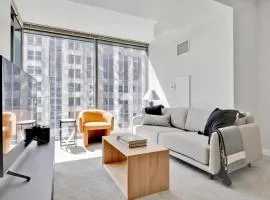 Loop Studio w Pool Gym Lounge nr Riverwalk CHI-633