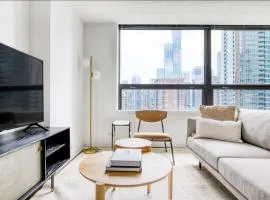 Streeterville Studio w Gym Pool nr Navy Pier CHI-410