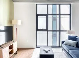 Downtown 1BR w Gym WD BBQ nr Dining Shops SEA-401