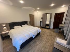 Motelis Caprios motel pilsētā Al Qasţal