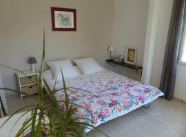 Campagne de Saint Clair, vacation rental in Pertuis