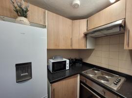 Tastefully decorated 1 bed flat near AbbeyWood, hotel in Belvedere