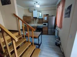 Wooden_Room_Hostel