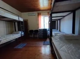 Wooden_Room_Hostel