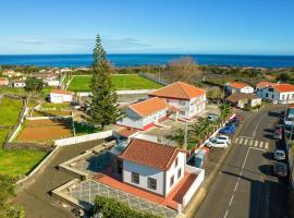 Alfredo´s Guest House, casa o chalet en Biscoitos