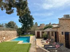 Villa Petita Llombards