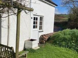 Rural Devon retreat in stunning Exe Valley., budgethotell i Exeter
