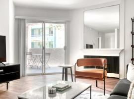 Pasadena 1BR w Gym Pool nr Colorado Ave LAX-860, ξενοδοχείο στην Πασαντίνα