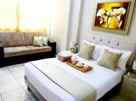 Elegante B1 Suite estudio Riocentro Norte Alborada
