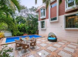 Luxury 9BHK Villa with Private Pool Near Candolim, hotel in Marmagao
