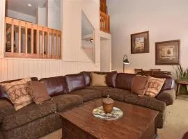 Seven Springs 3 Bedroom Standard Townhouse, Sleeps 11! condo