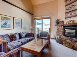 Unique, Mountain 4 Br Condo Condo
