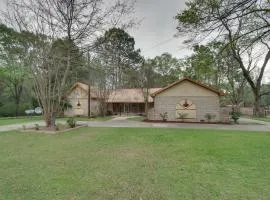 Hazlehurst Vacation Rental with Shared Yard!