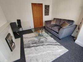 Church View house,2bed,brighouse central location, hotell i Brighouse