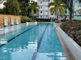 8 spatial condo near downtown, coffee shop, SNR, Sm, hospital, Schools 2b fully furnished