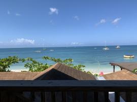 Family Comfort in Jamaica - Enjoy 7 miles of White Sand Beach! villa, feriebolig i Negril