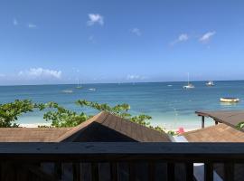 Family Comfort in Jamaica - Enjoy 7 miles of White Sand Beach! villa, hotel v Negrilu