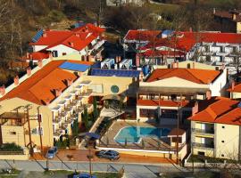 4 Epoxes Hotel Spa, hotel near Loutra Pozar, Kato Loutraki