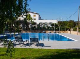 Ca La Maria, hotel with parking in Tordera