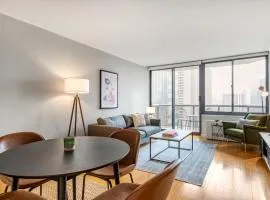 Midtown 2BR w Pool Gym Roof nr Broadway NYC-382