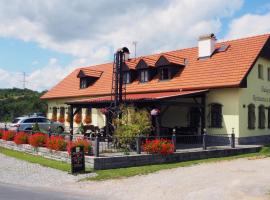 Restaurace a pension Chalupa, bed and breakfast a Hlásná Třebaň