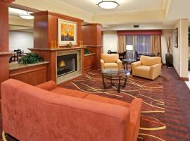 Holiday Inn Express and Suites Sumner, an IHG Hotel โรงแรมที่มีที่จอดรถในSumner