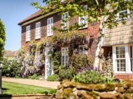 Sherbourne House, hotel in Attleborough