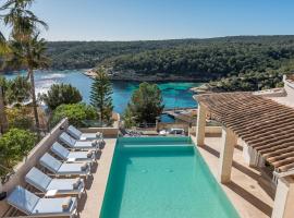 Luxury Villa with panoramic sea views, hotel en Sol de Mallorca