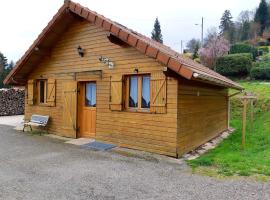 Chalet de 2 chambres avec vue sur la ville et jardin amenage a Fresse sur Moselle, hotel com estacionamento em Fresse-sur-Moselle