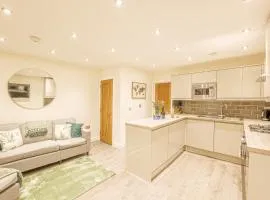 Stunning Family Apartments - Bromley