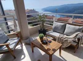 Apartment Cami -Stylish apartment with a beautiful seaview